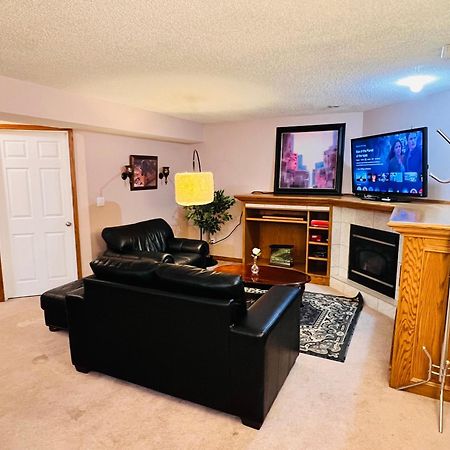 A Classic Homely Basement Suite! Chestermere Bagian luar foto