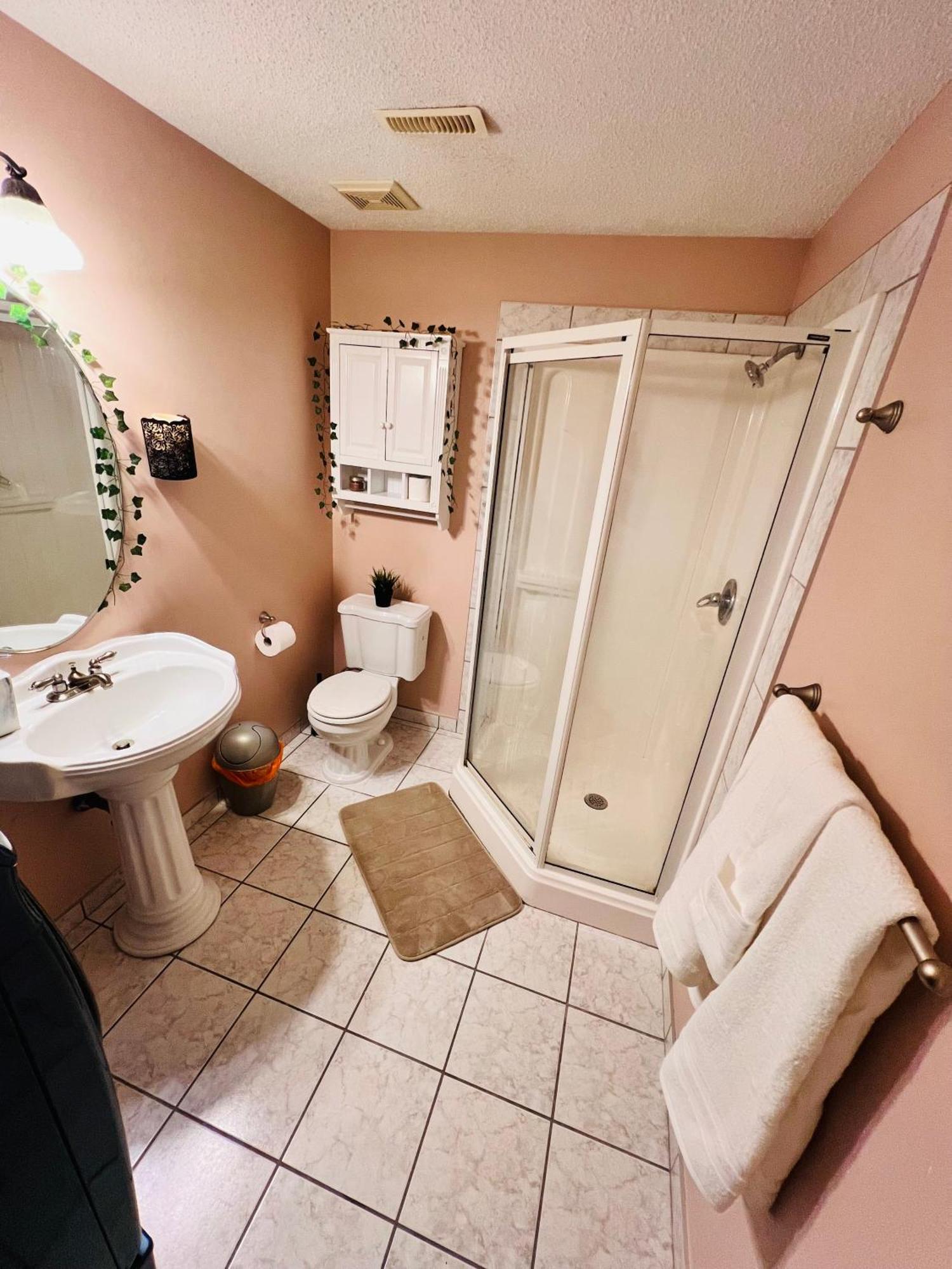 A Classic Homely Basement Suite! Chestermere Bagian luar foto