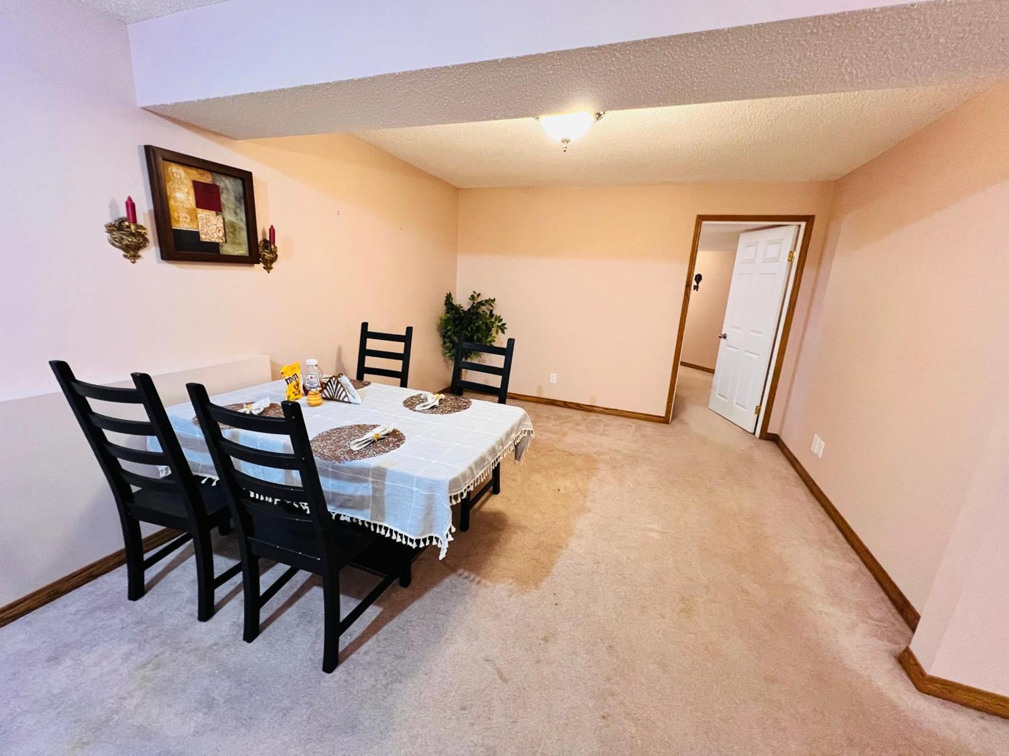 A Classic Homely Basement Suite! Chestermere Bagian luar foto