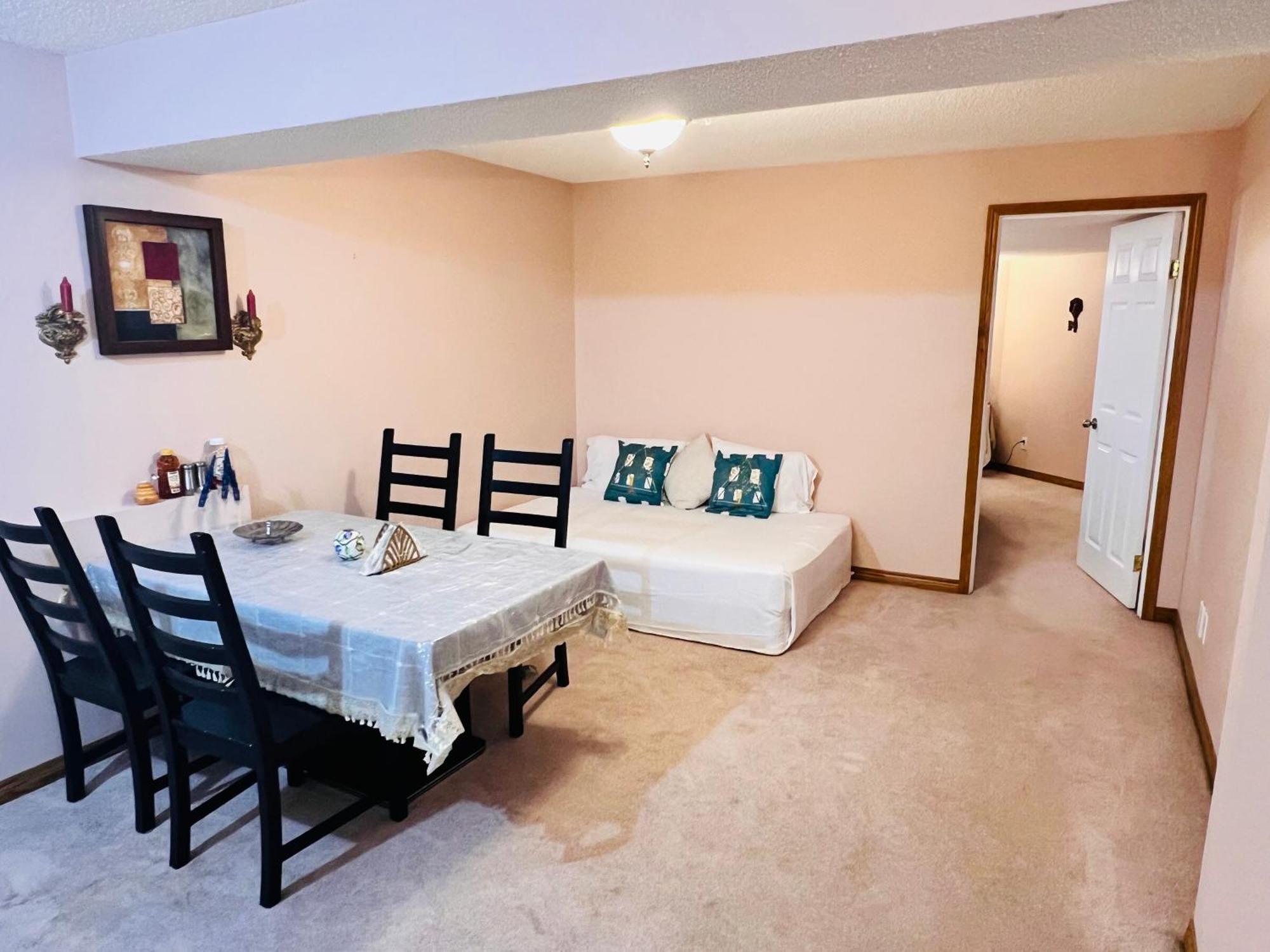 A Classic Homely Basement Suite! Chestermere Bagian luar foto